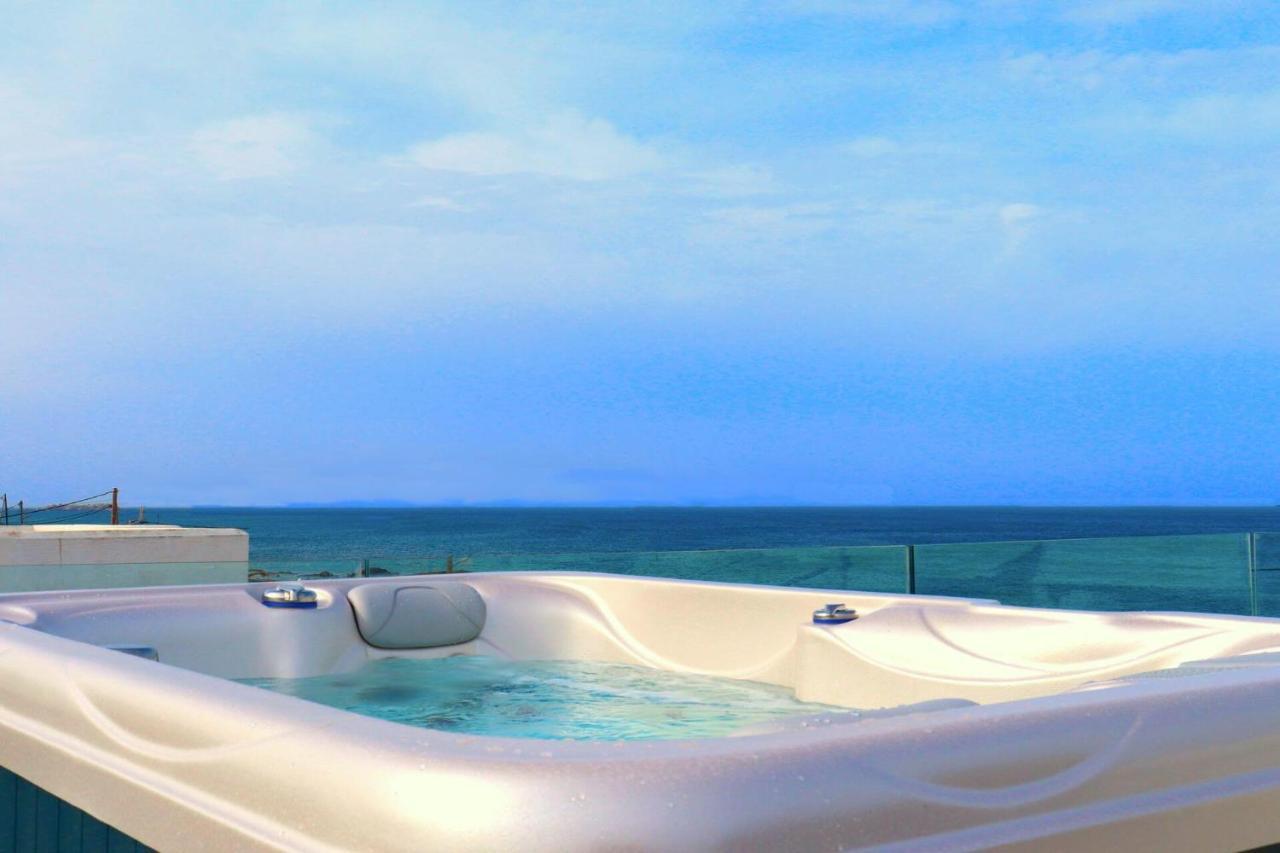 Beach Apartment Thalia With Hot Tub And Sea View Άγιος Προκόπιος Εξωτερικό φωτογραφία