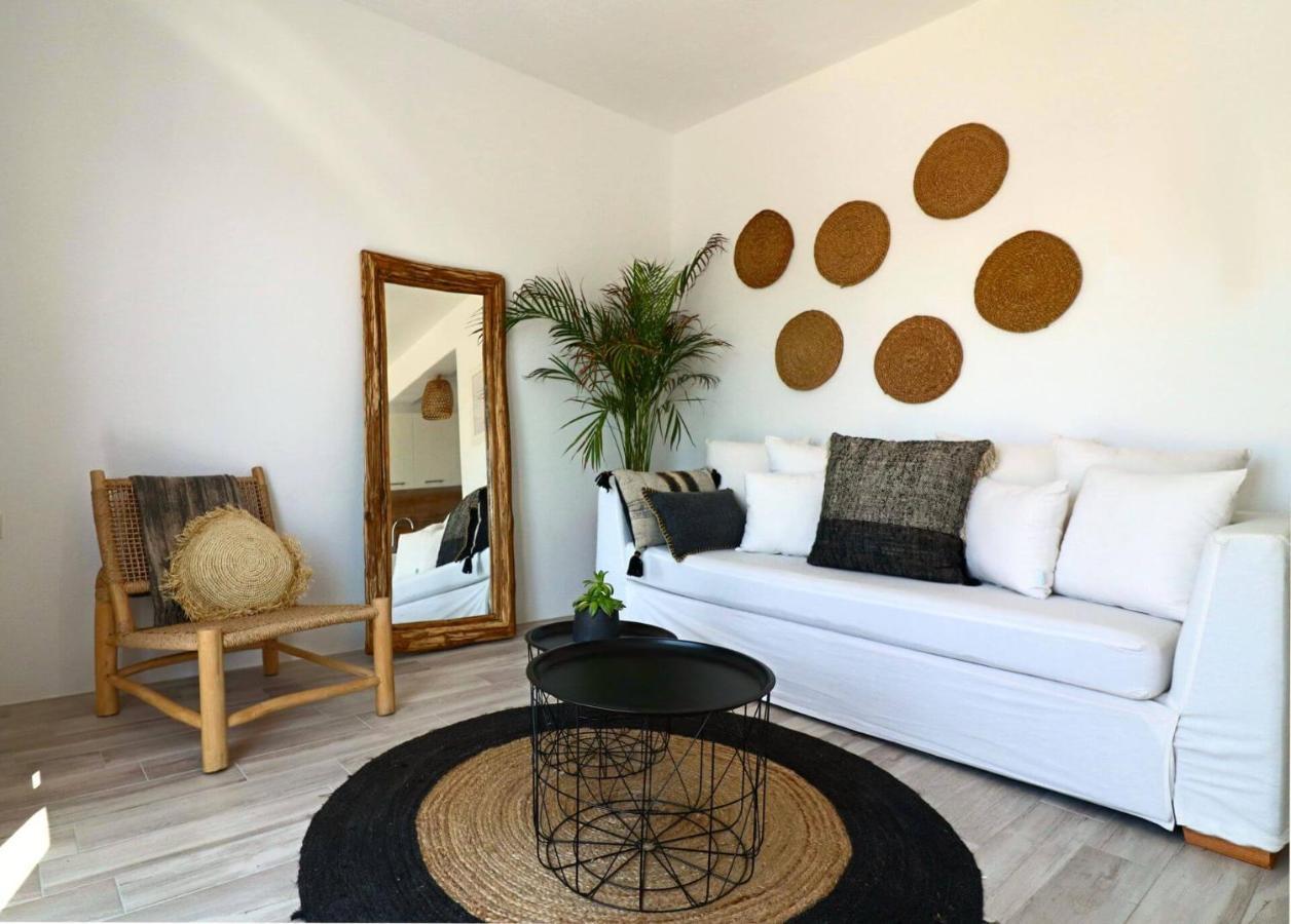 Beach Apartment Thalia With Hot Tub And Sea View Άγιος Προκόπιος Εξωτερικό φωτογραφία